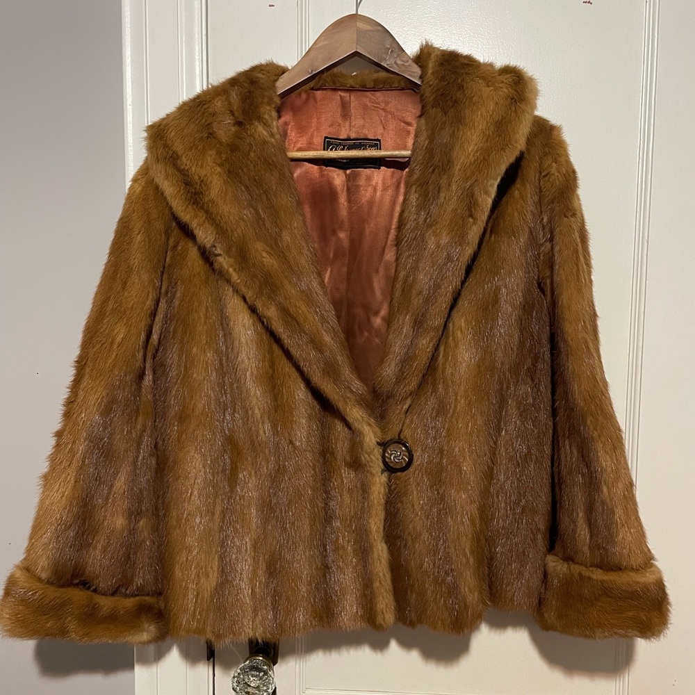 Real Vintage fur coat . Size M/L